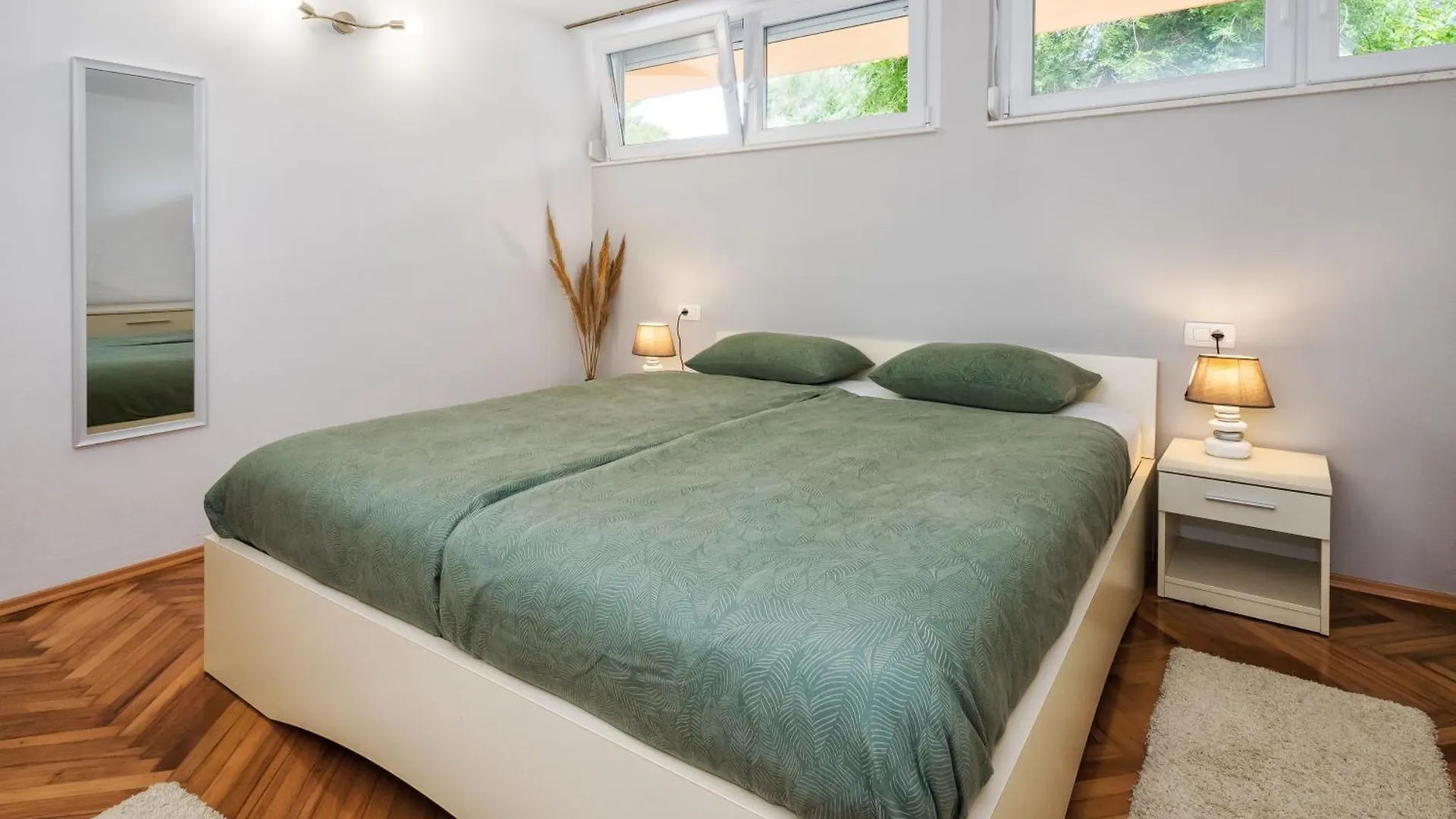 Green Oasis Split Apartment
